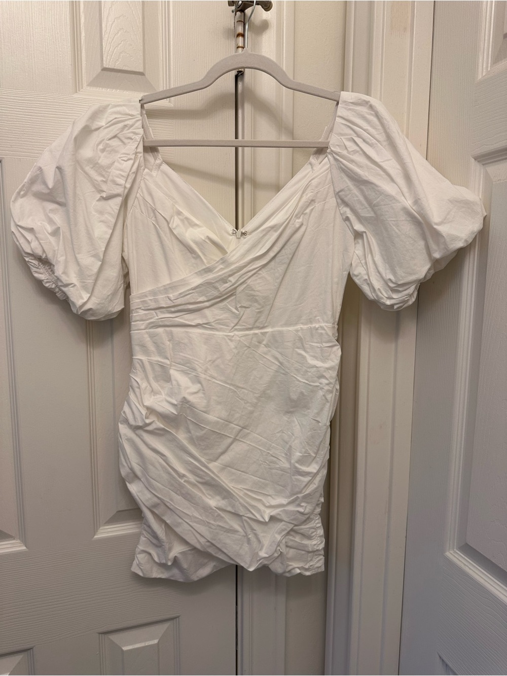 DO+BE White Puff-Sleeve Ruched Mini Dress